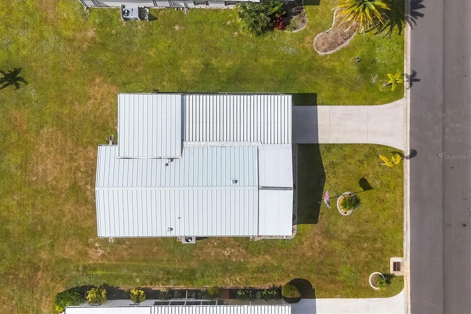 LEMON BAY ISLES PH 03 - Residential