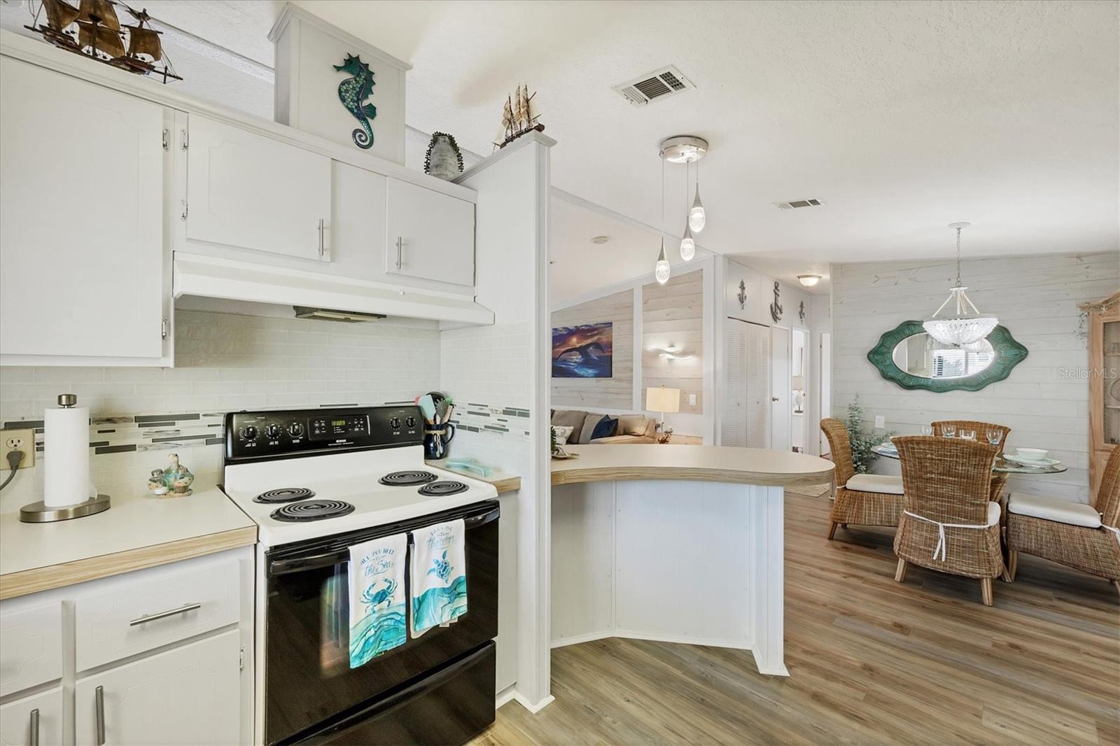 LEMON BAY ISLES PH 03 - Residential