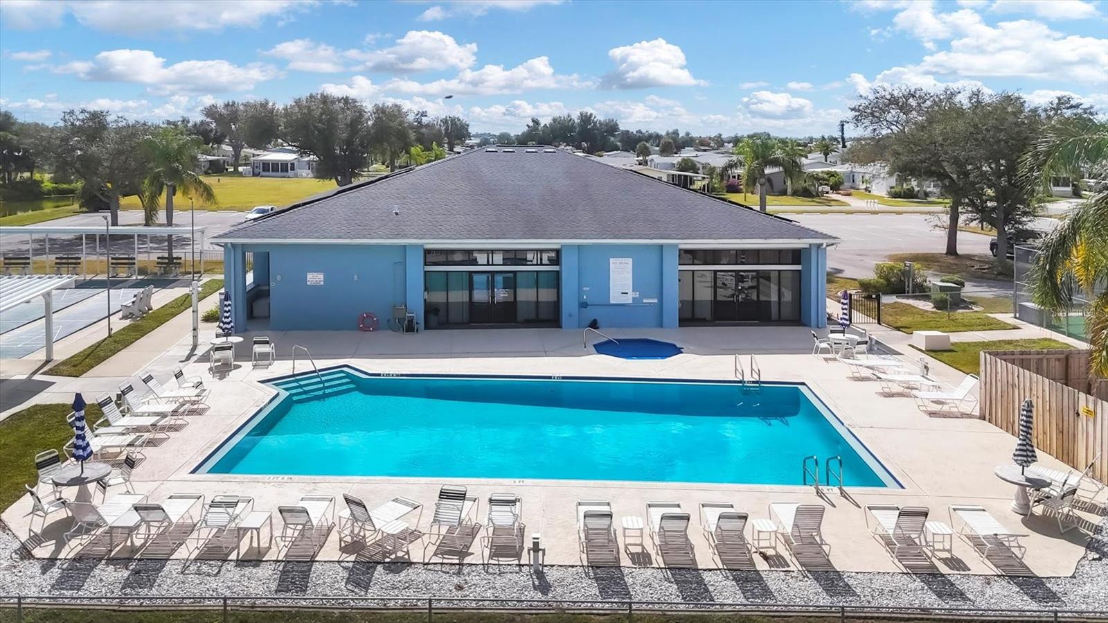 LEMON BAY ISLES PH 03 - Residential