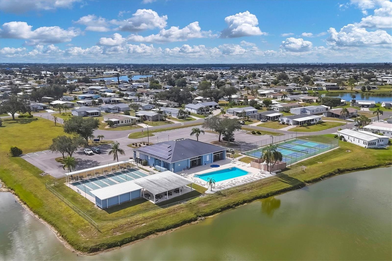LEMON BAY ISLES PH 03 - Residential