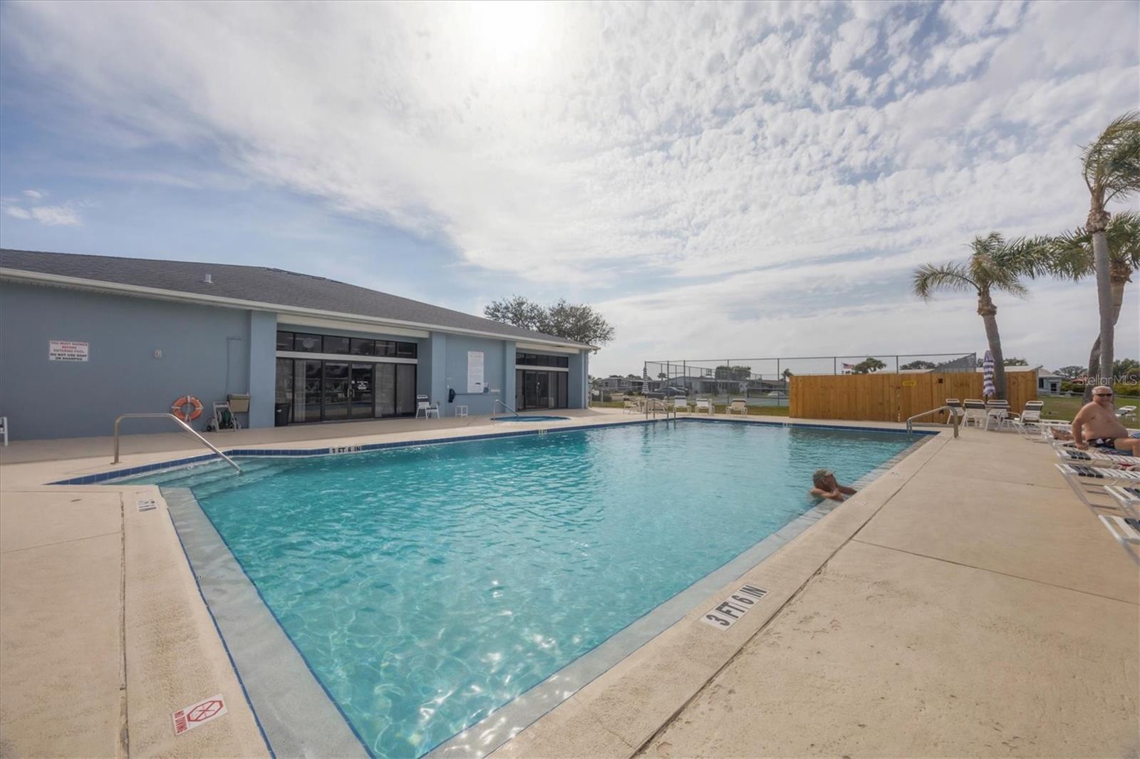 LEMON BAY ISLES PH 03 - Residential