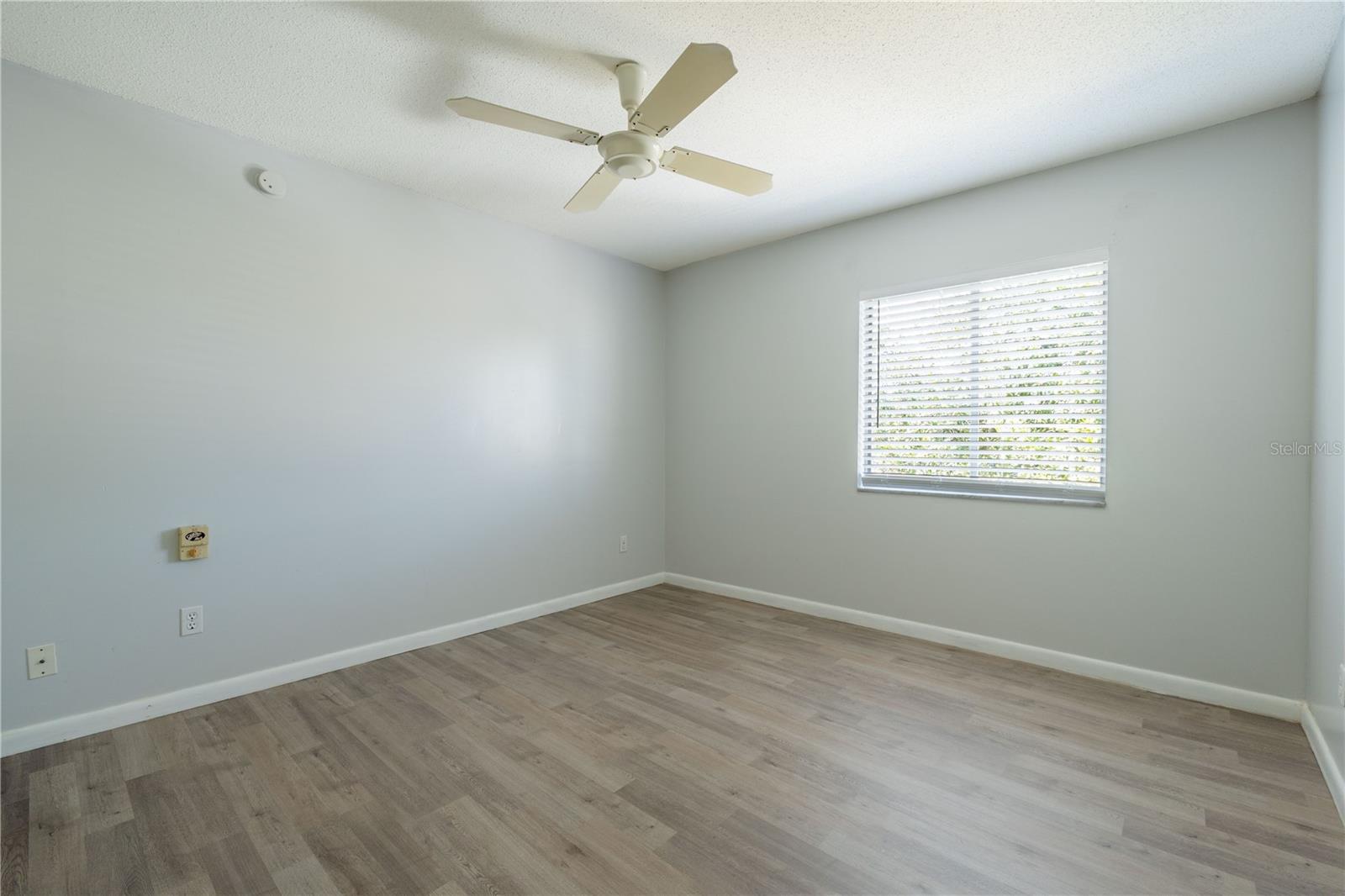 FAIRWAYS/SILVER SPGS SHORES CO - Residential