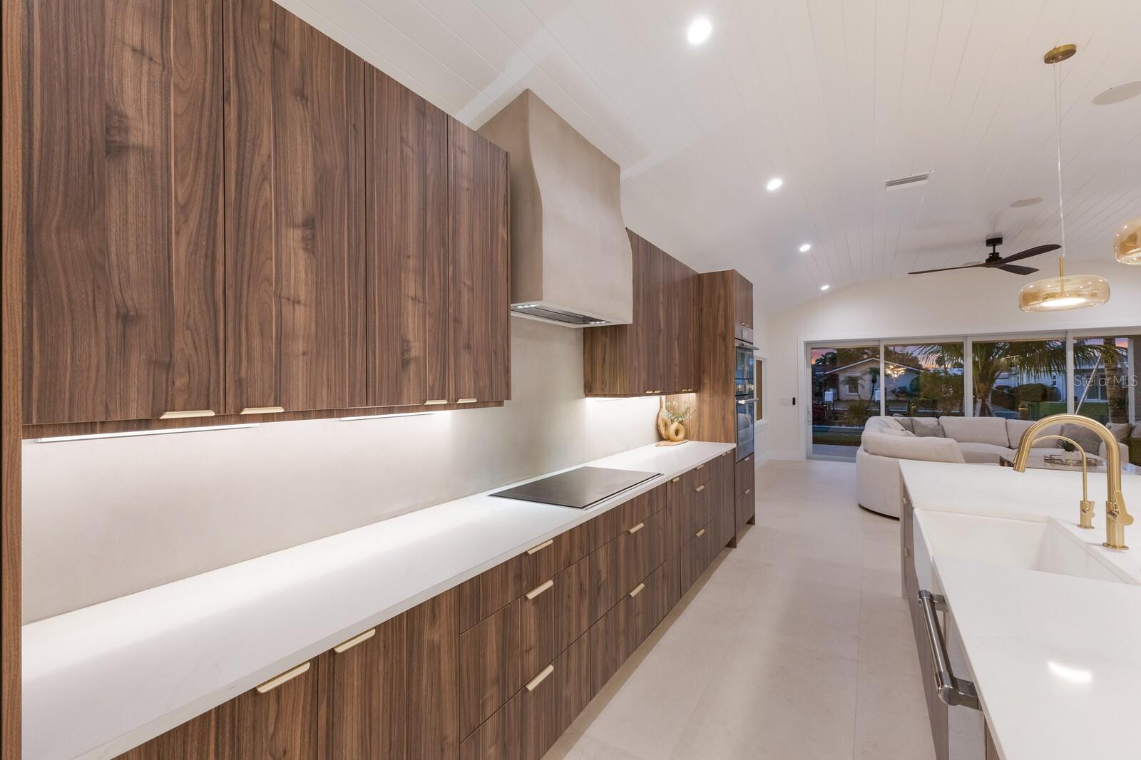 KEY ROYALE 7TH ADD - Residential