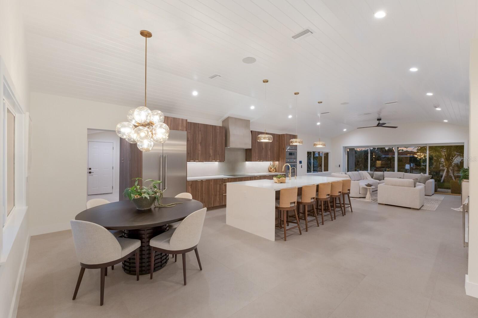 KEY ROYALE 7TH ADD - Residential