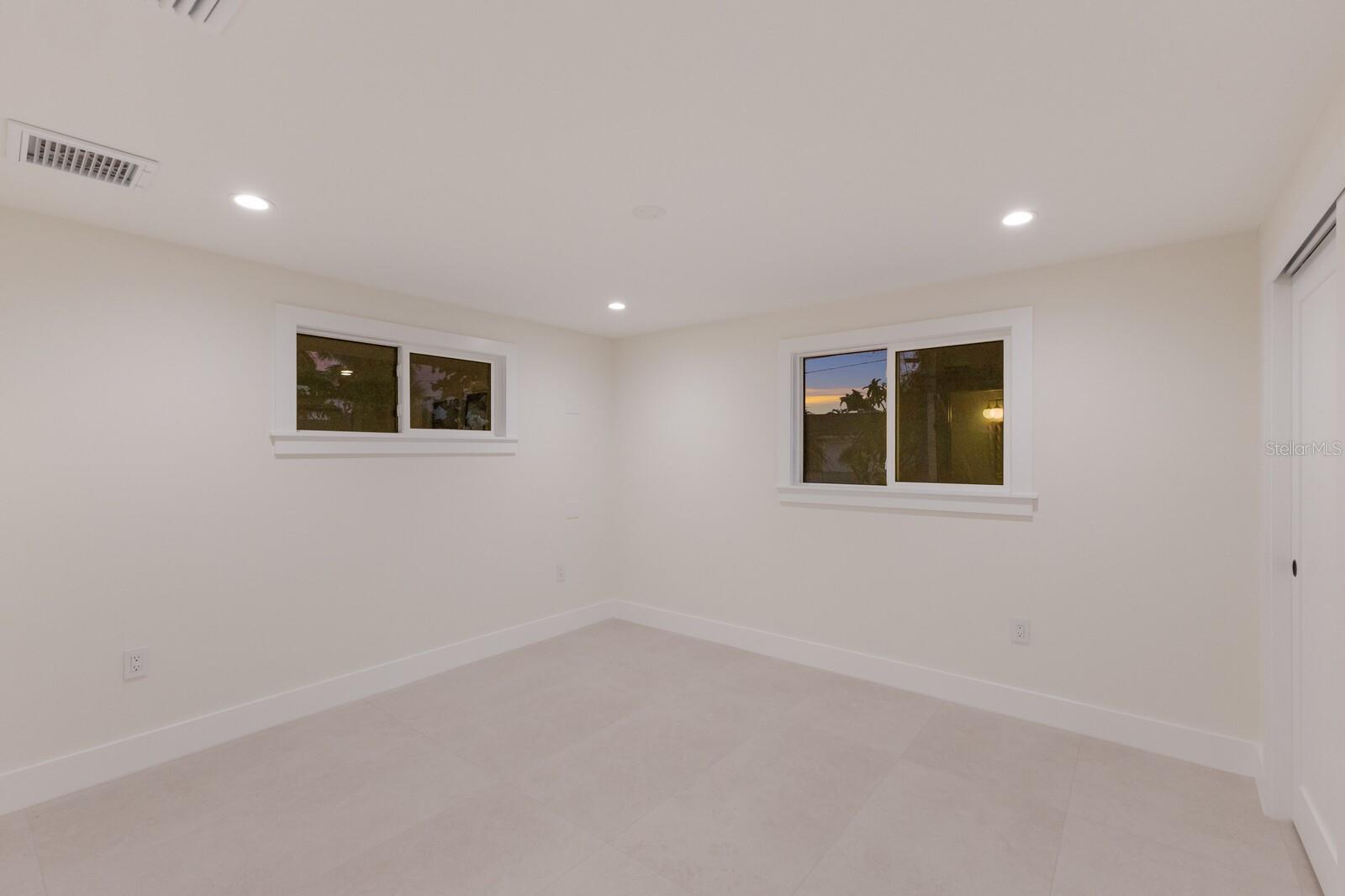 KEY ROYALE 7TH ADD - Residential