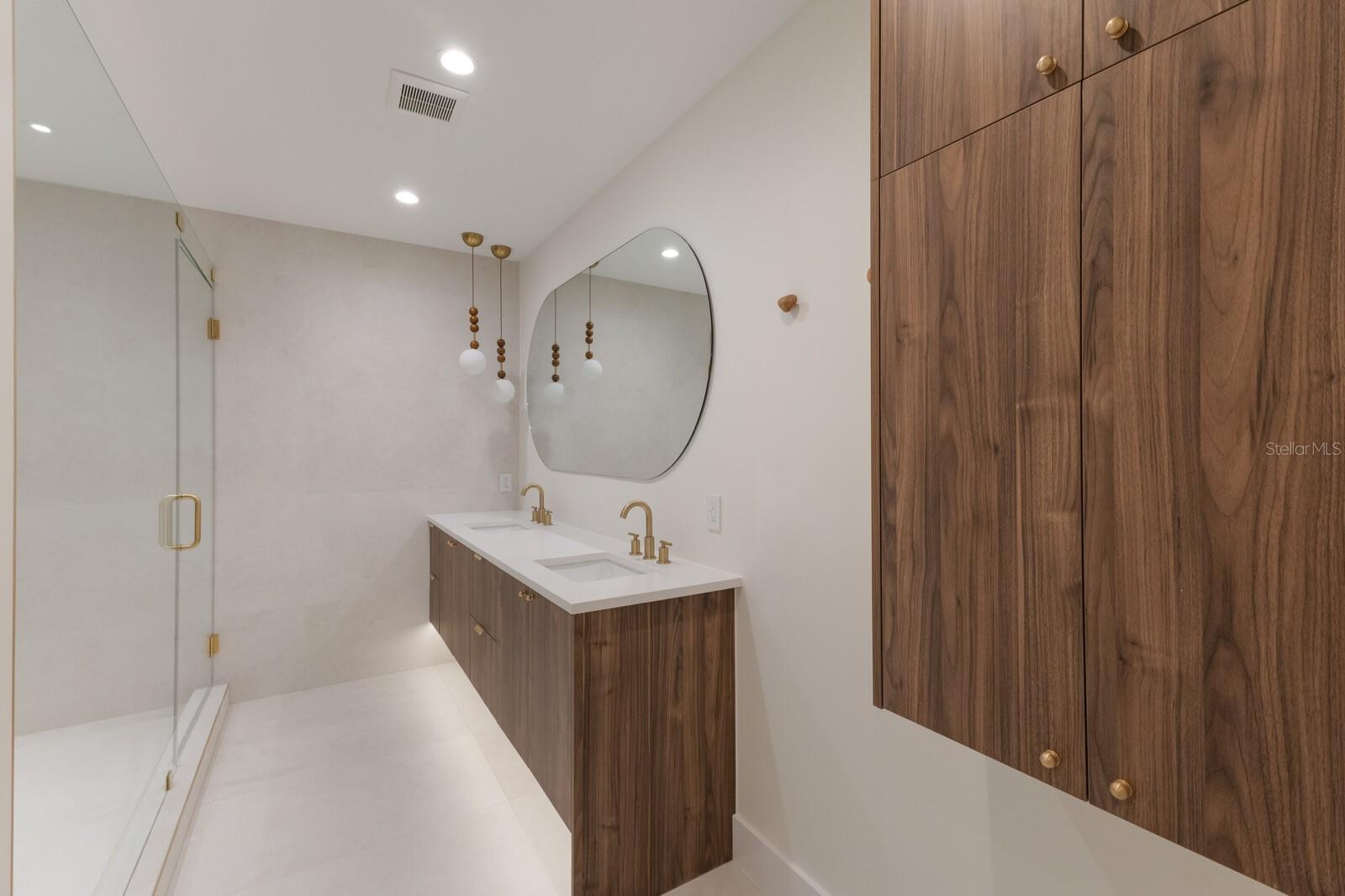 KEY ROYALE 7TH ADD - Residential