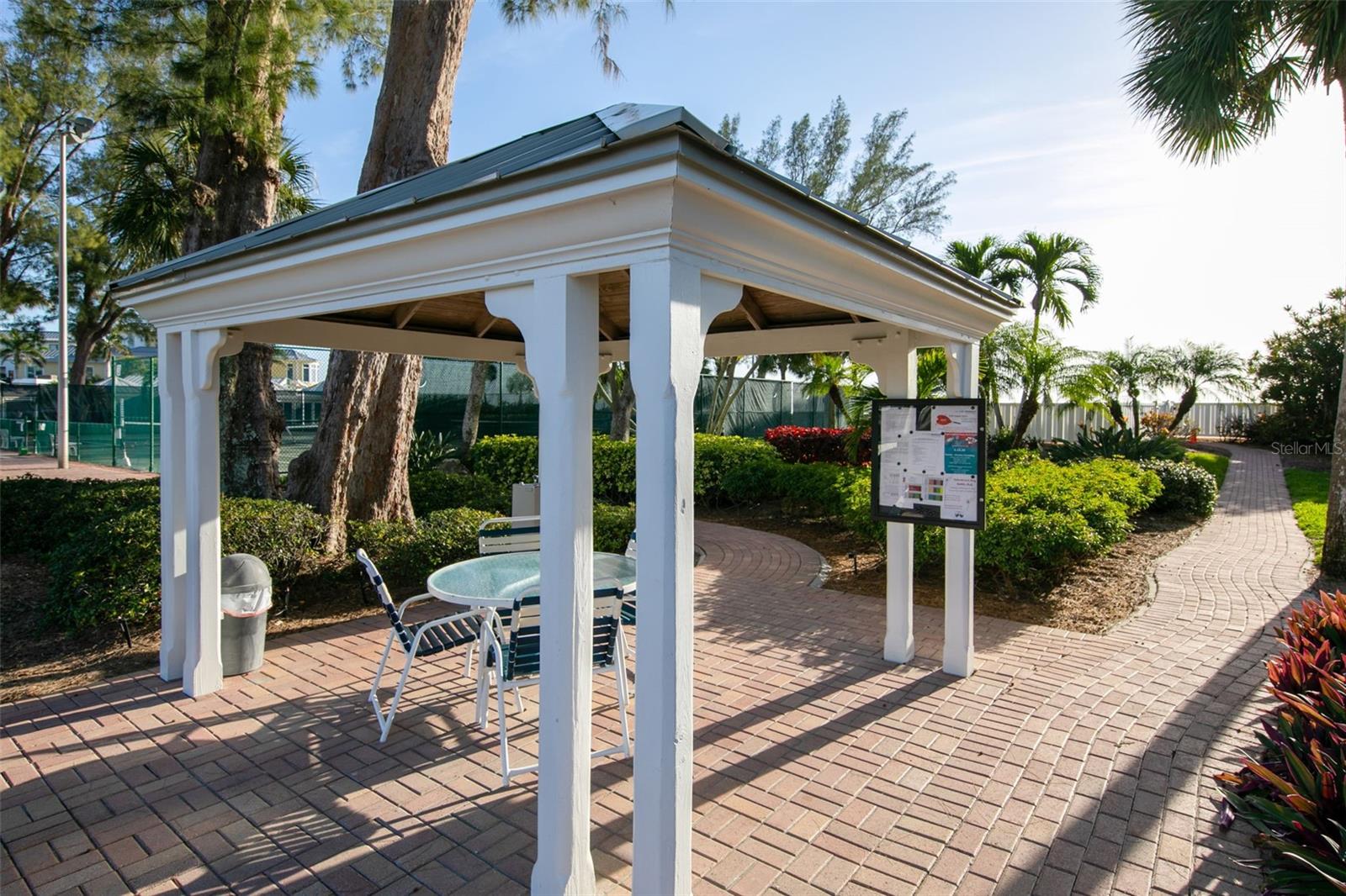 CLUB LONGBOAT BEACH & TENNIS - Residential