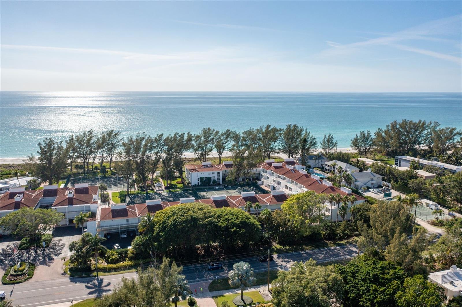 CLUB LONGBOAT BEACH & TENNIS - Residential