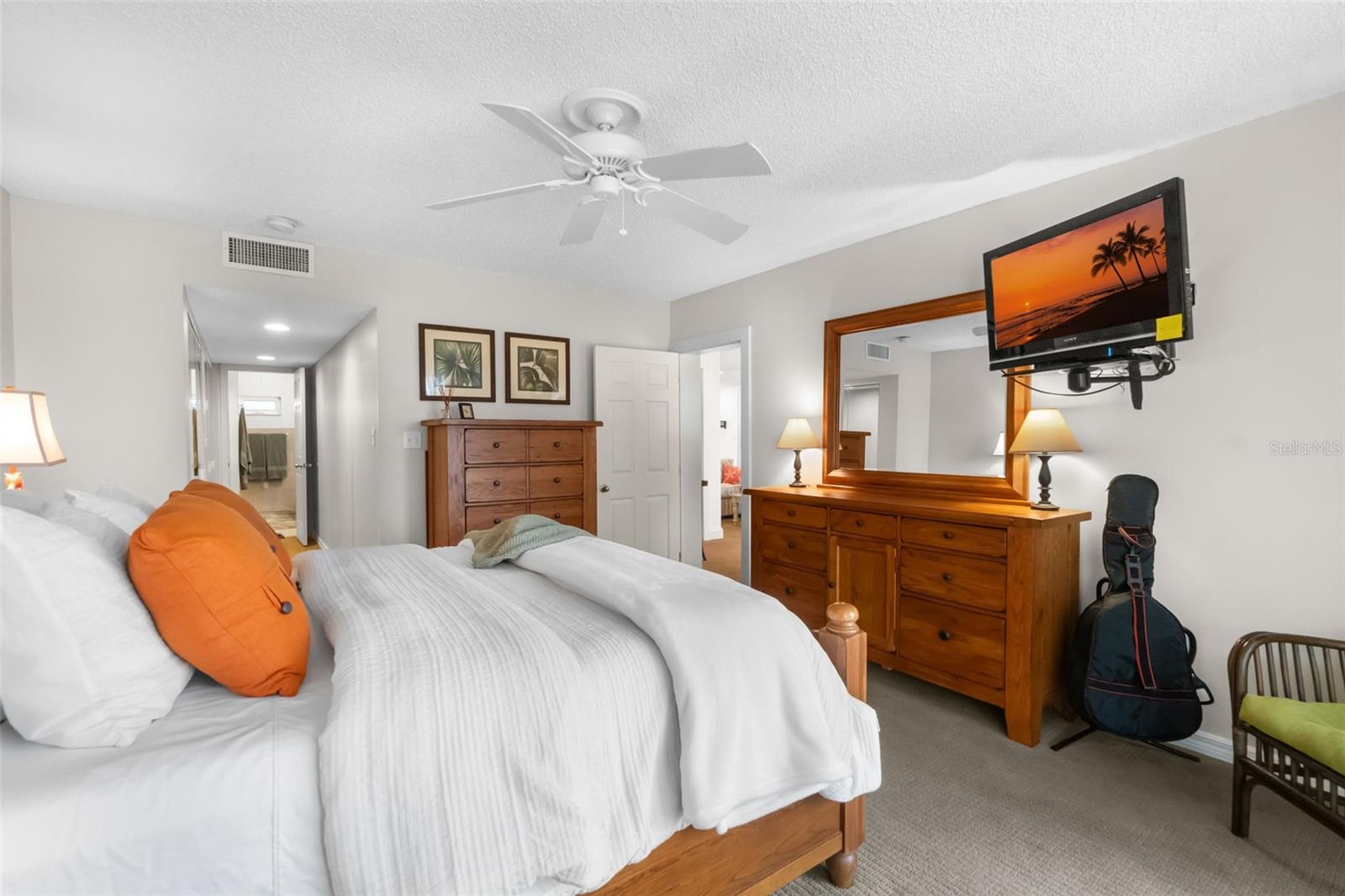 CLUB LONGBOAT BEACH & TENNIS - Residential