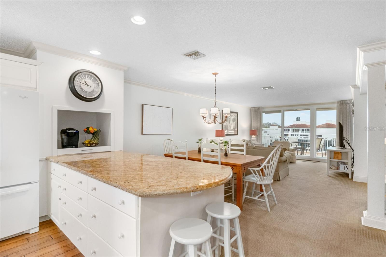 CLUB LONGBOAT BEACH & TENNIS - Residential