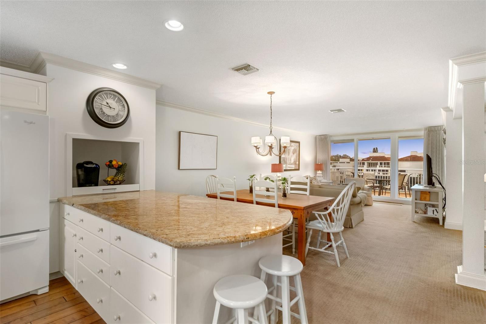 CLUB LONGBOAT BEACH & TENNIS - Residential