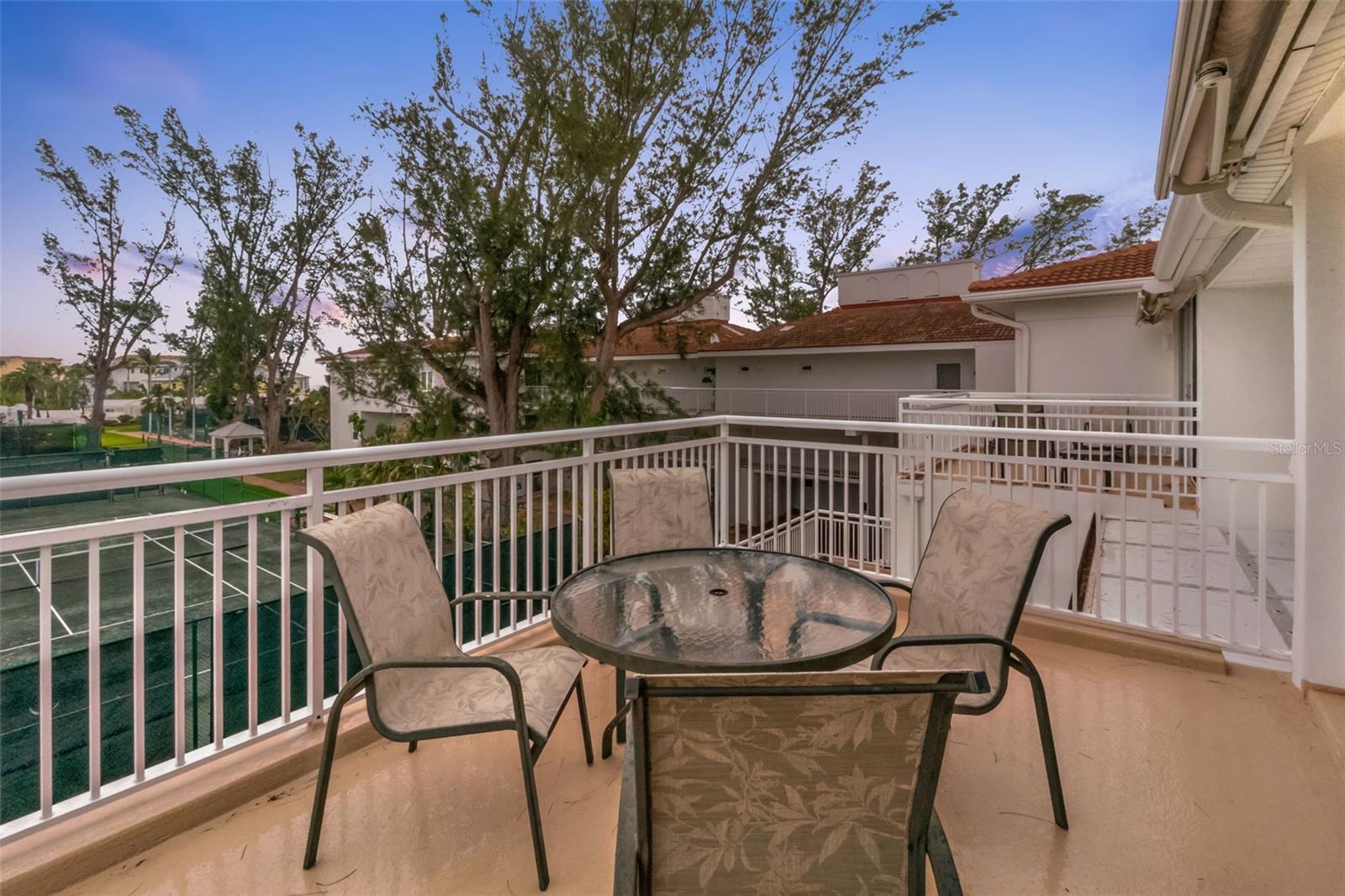 CLUB LONGBOAT BEACH & TENNIS - Residential