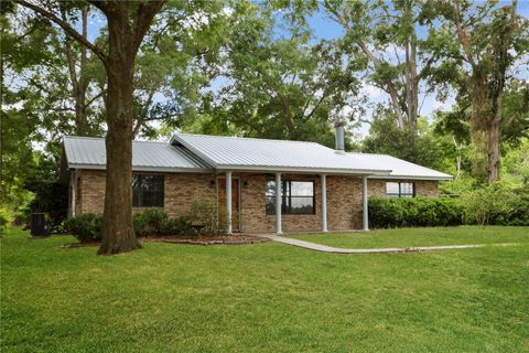 A home in HIGH SPRINGS