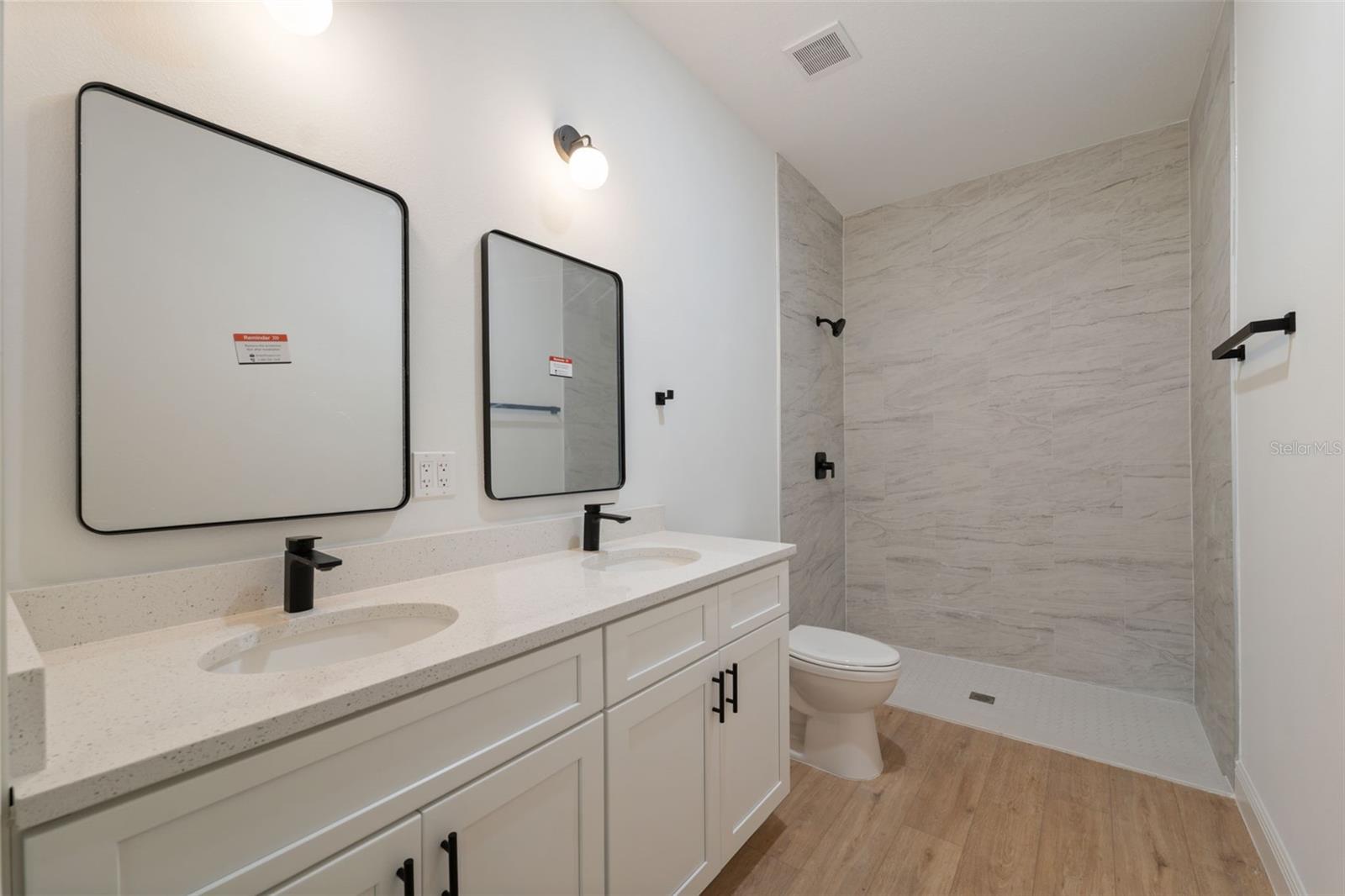 MARION OAKS UN 06 - Residential