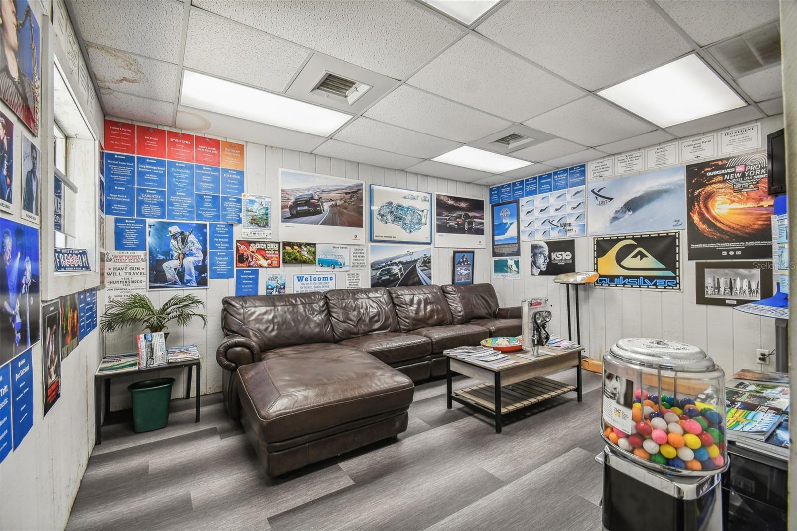 OVERSTREETS SUB - Commercial Sale