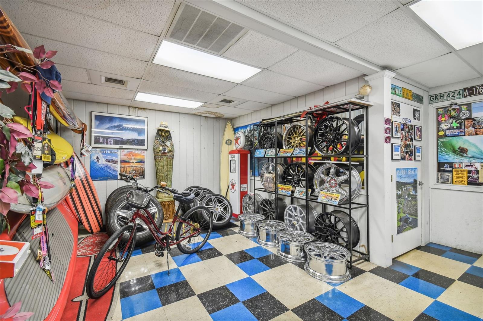 OVERSTREETS SUB - Commercial Sale