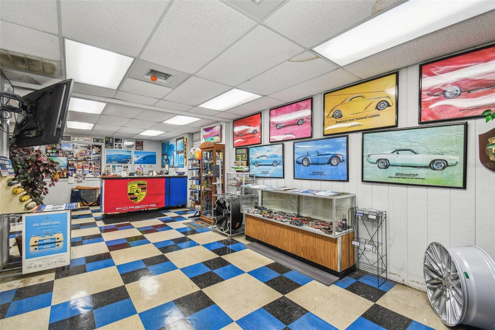 OVERSTREETS SUB - Commercial Sale