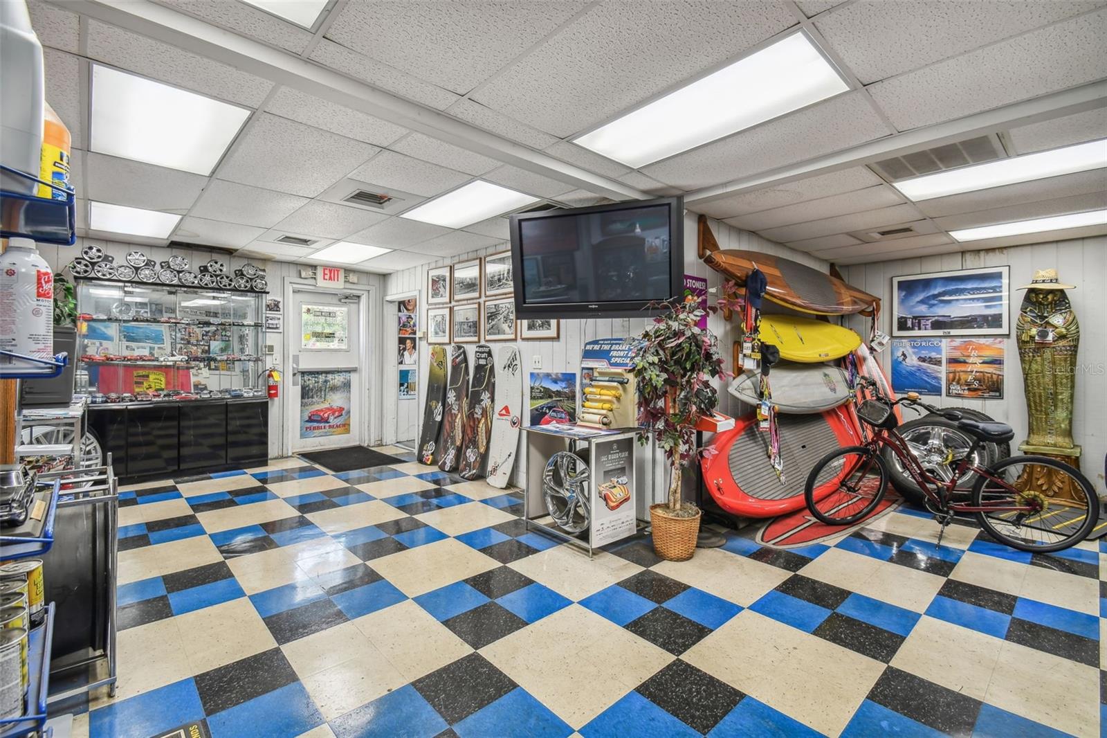 OVERSTREETS SUB - Commercial Sale