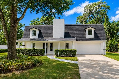 Photo of 4221 Greenfern Drive, Orlando, FL 32810 (MLS # O6402558)
