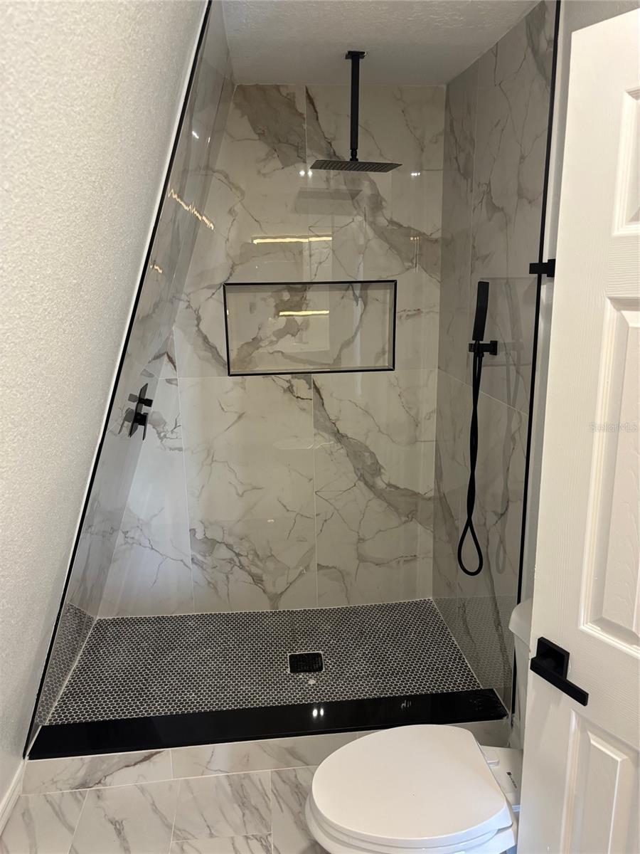 LAKE BOSSE OAKS - Residential