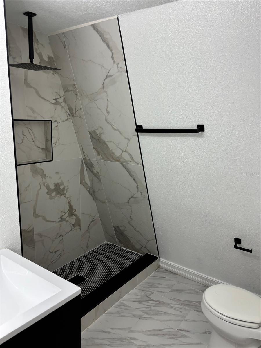 LAKE BOSSE OAKS - Residential