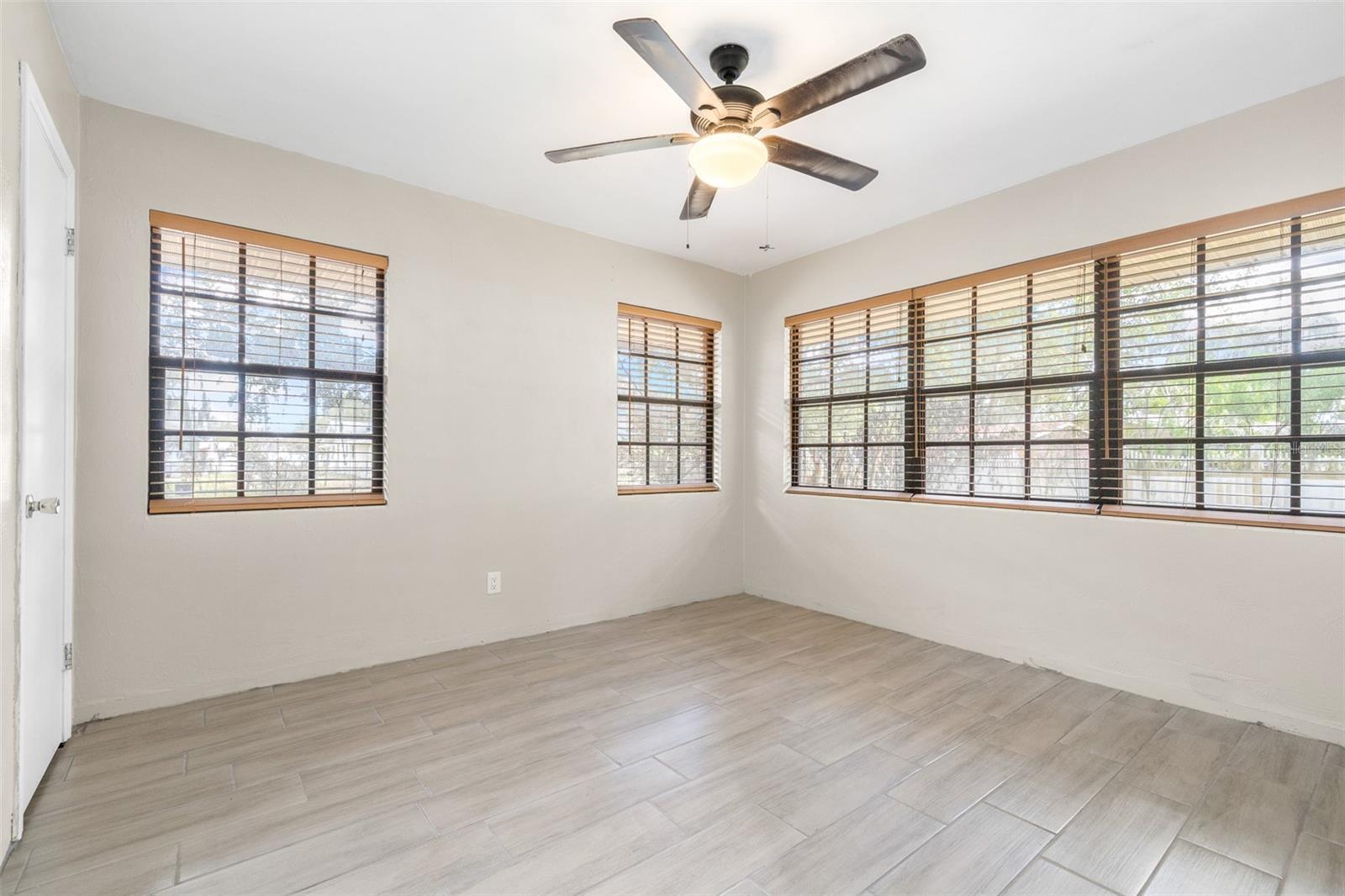 LENA VISTA SUB - Residential