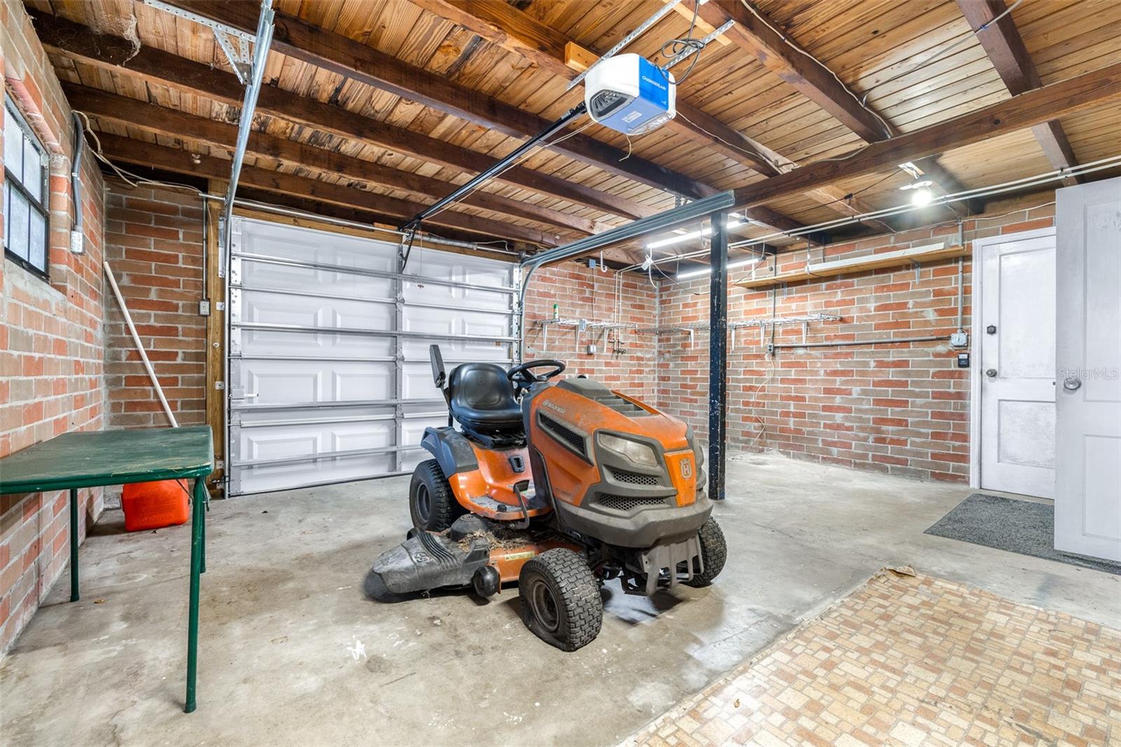 LENA VISTA SUB - Residential