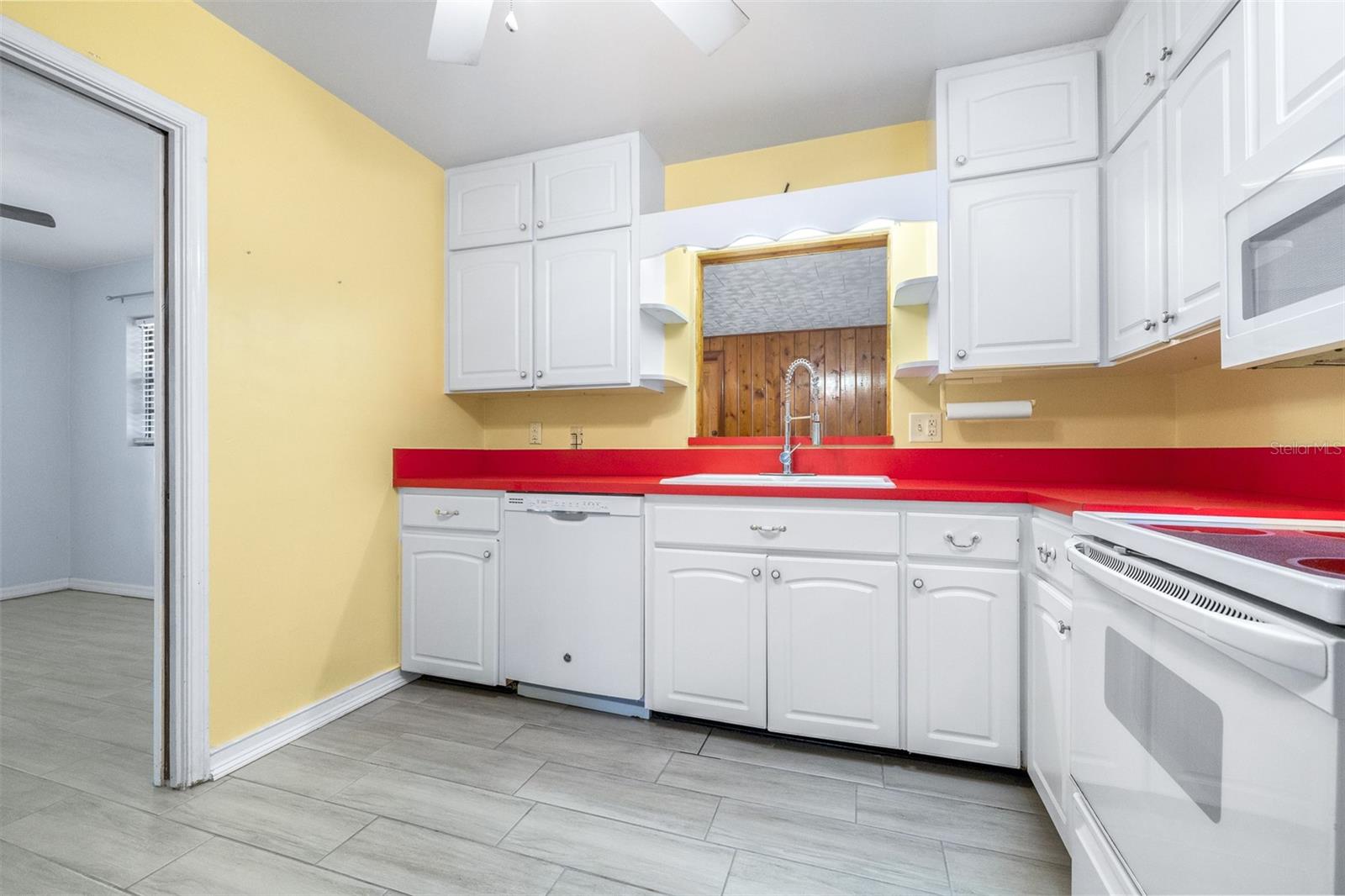 LENA VISTA SUB - Residential