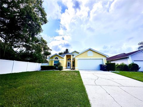 A home in WINTER HAVEN