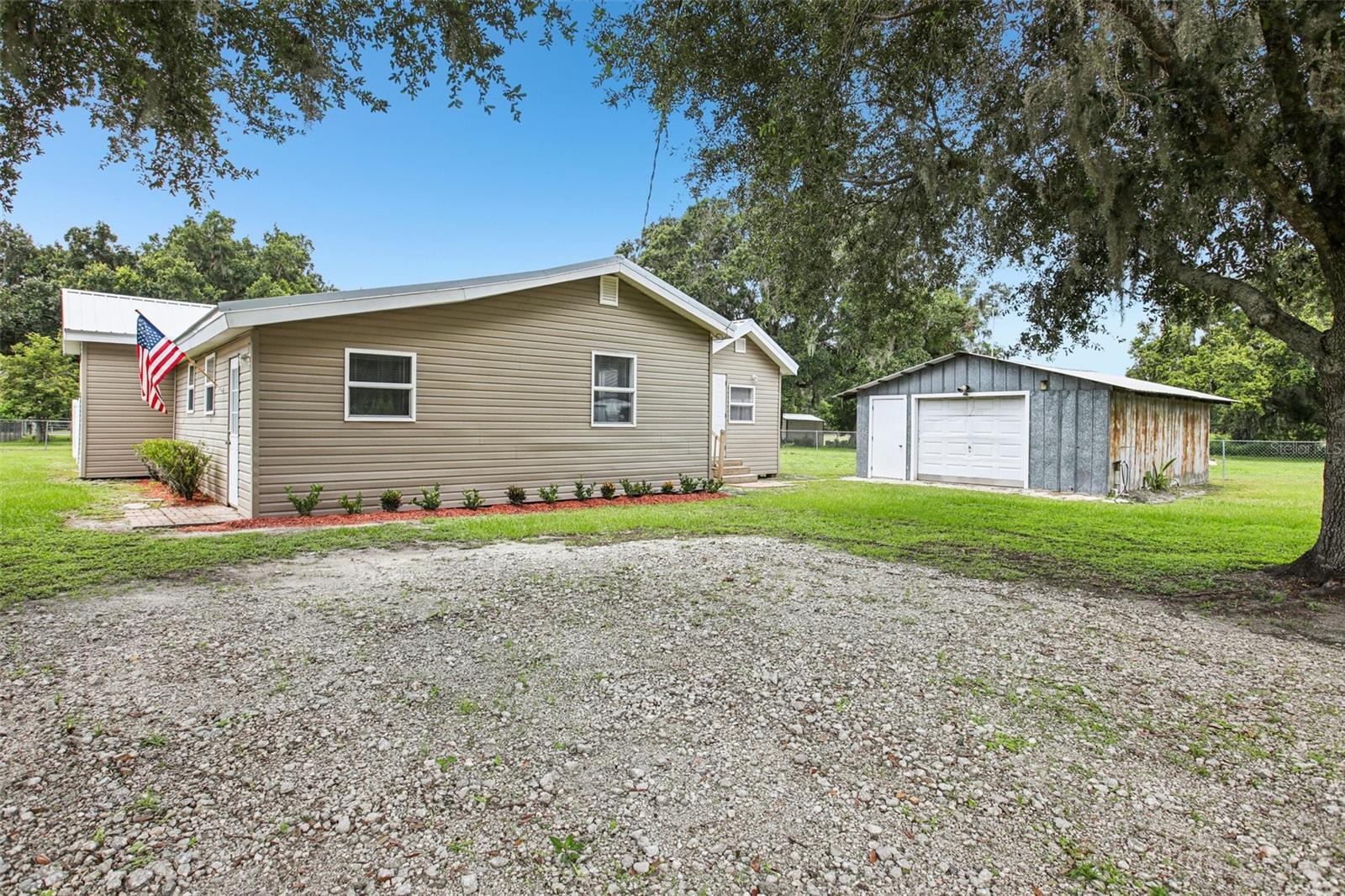 2720 SANDS ROAD