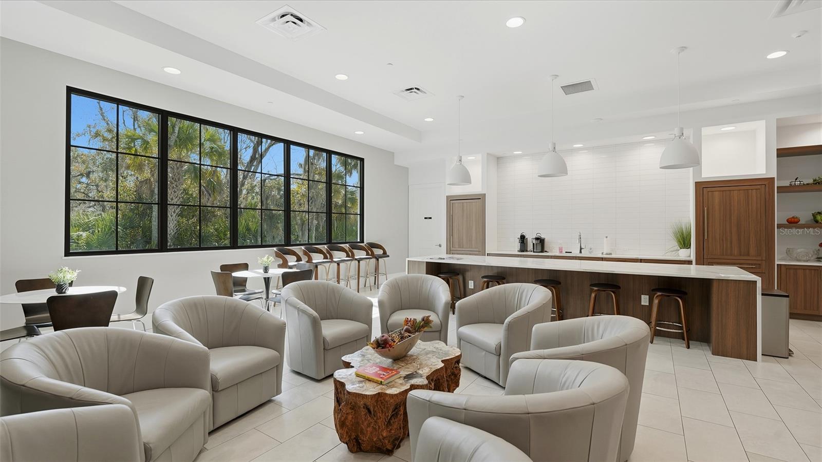 HUNTINGWOOD - Residential