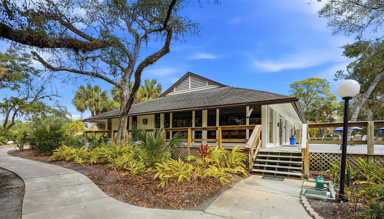 HUNTINGWOOD - Residential