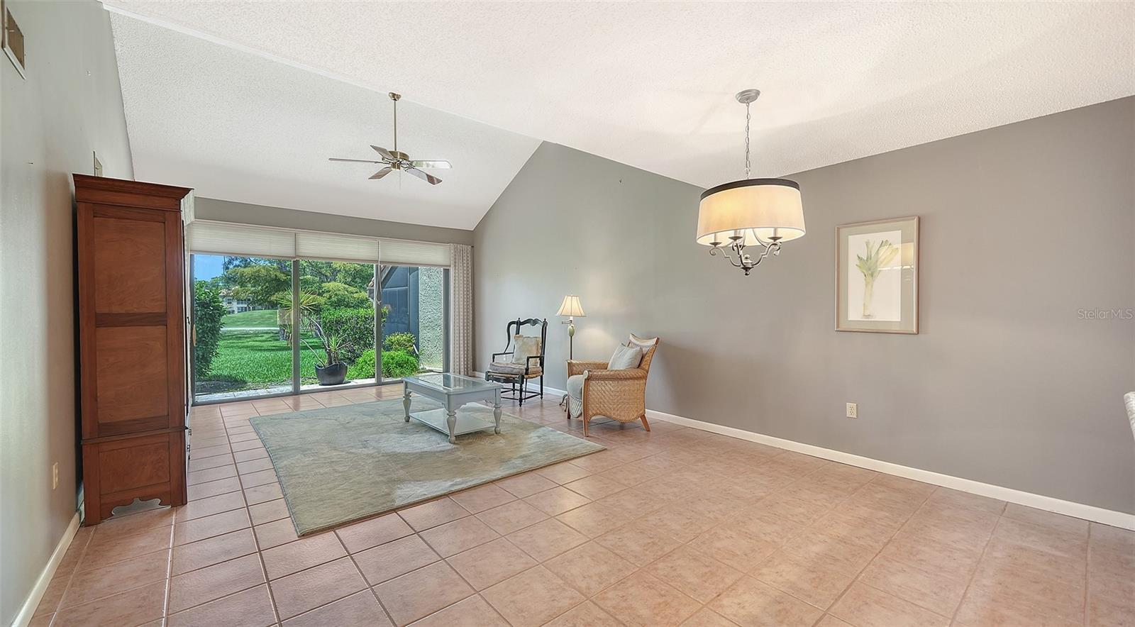 HUNTINGWOOD - Residential