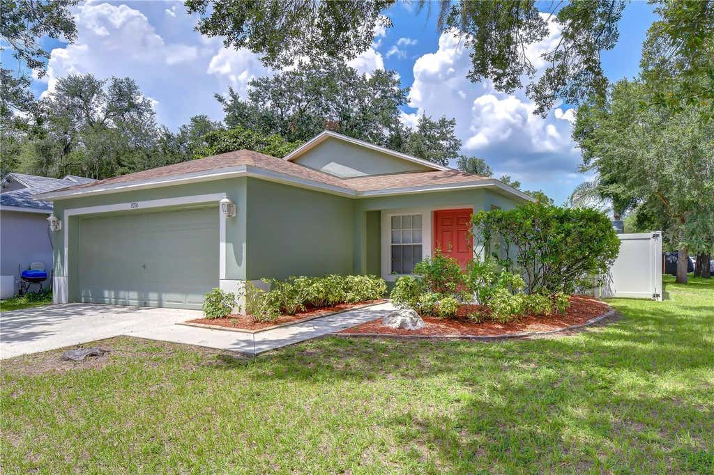 Photo of 8736 Morrison Oaks Court, Temple Terrace, FL 33637 (MLS # TB8540565)