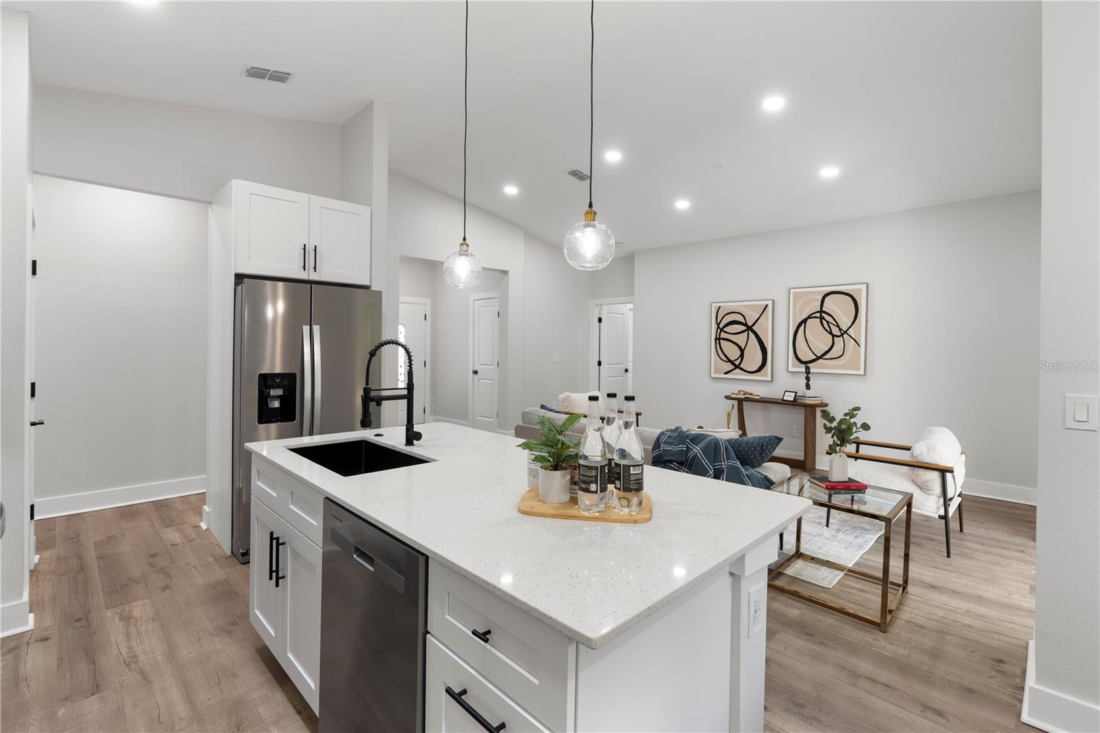 ROLLING HILLS - Residential Lease