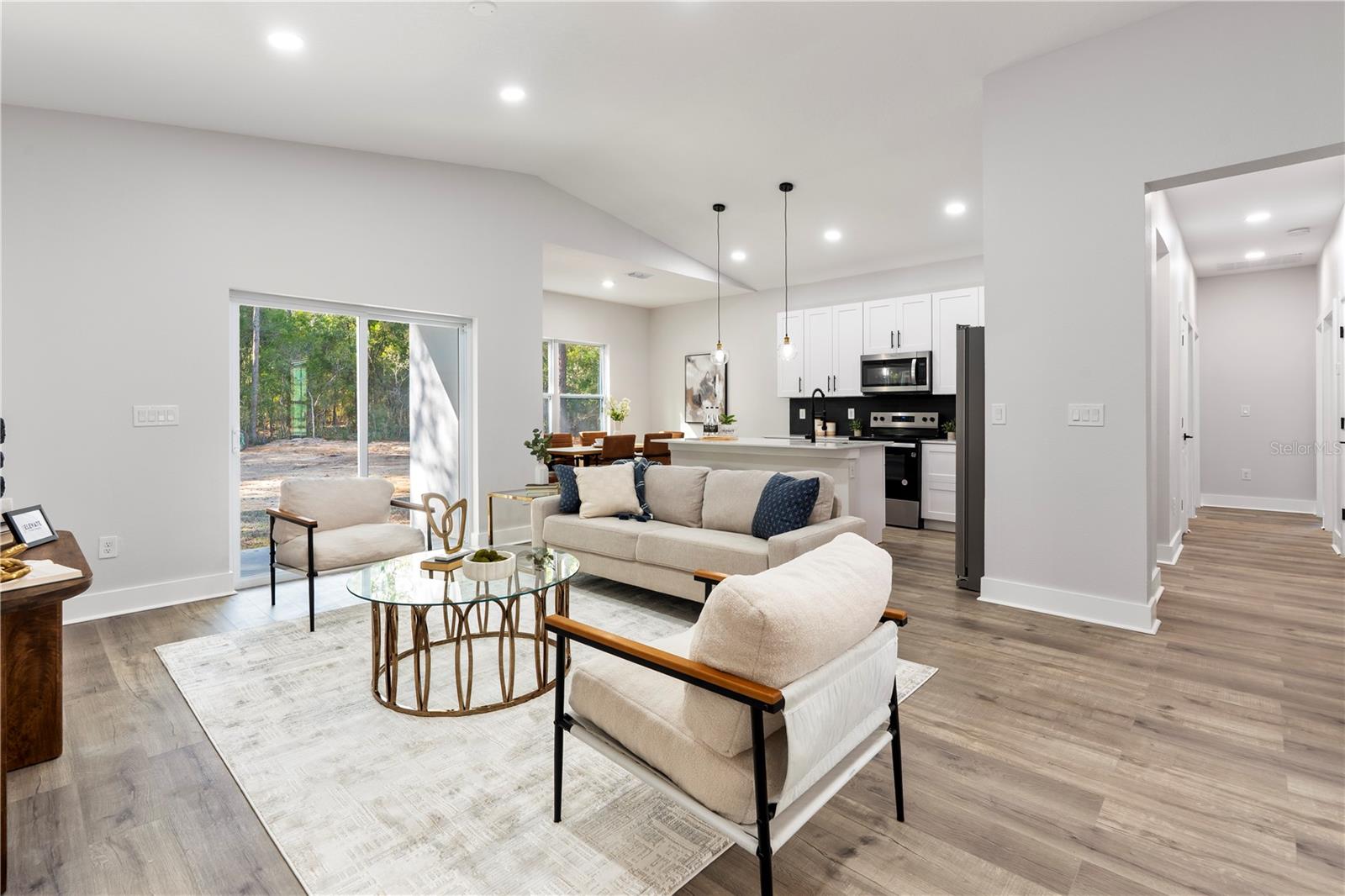ROLLING HILLS - Residential Lease