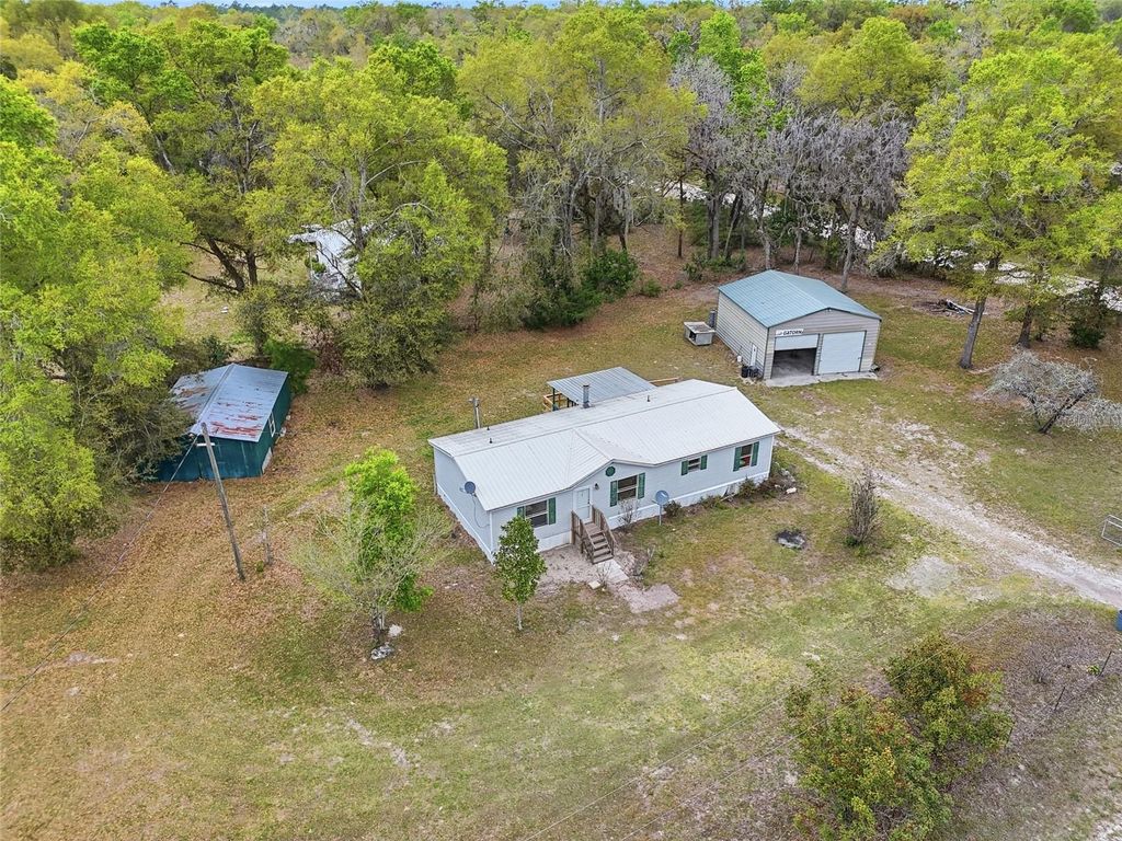 Photo of 1494 SW Spruce Road, Fort White, FL 32038 (MLS # GC538916)