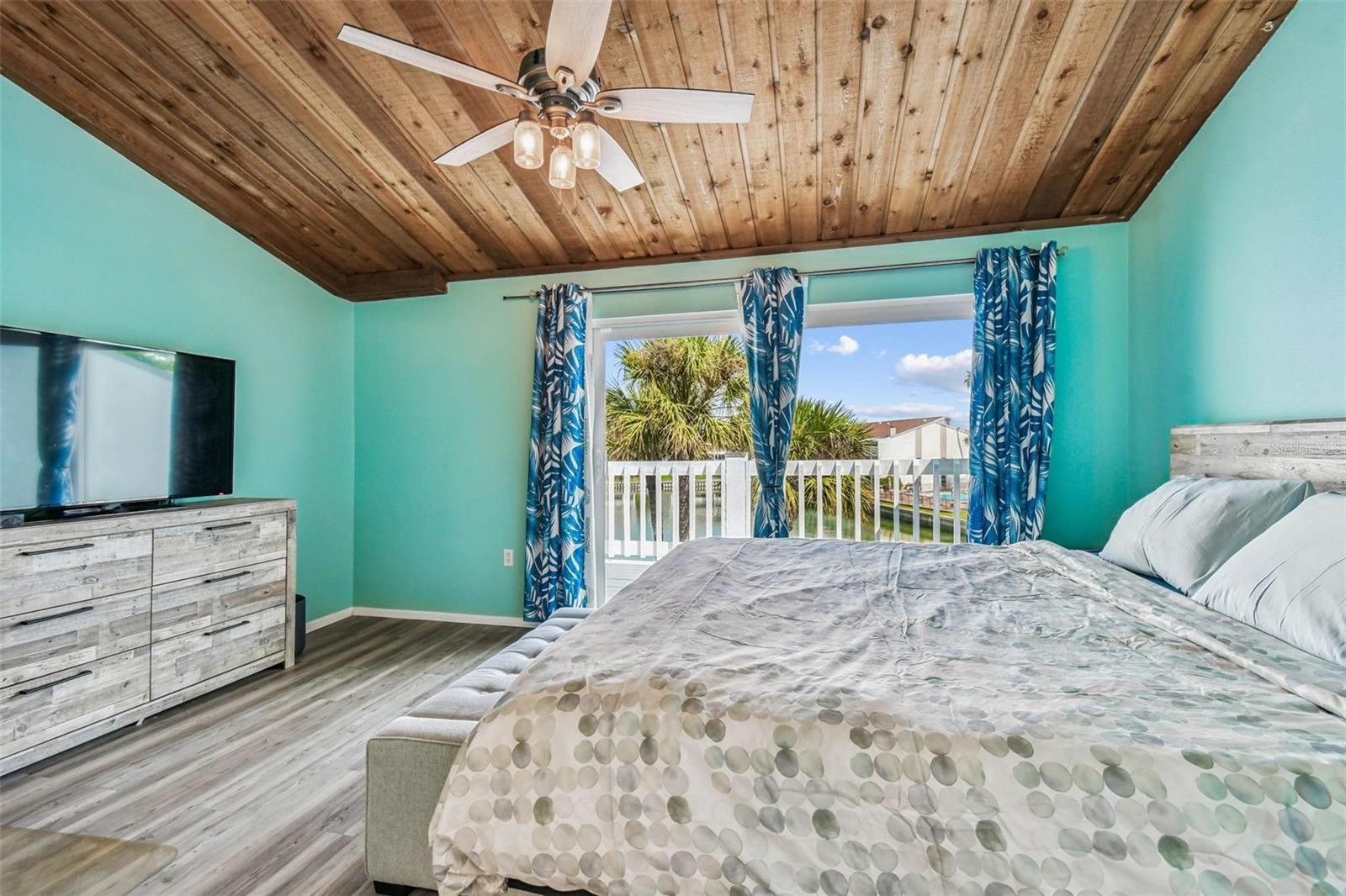 CAPRI HARBOR CONDO - Residential