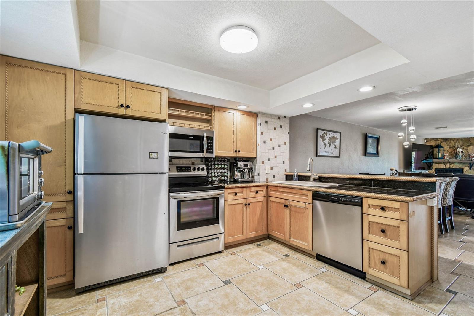 CAPRI HARBOR CONDO - Residential