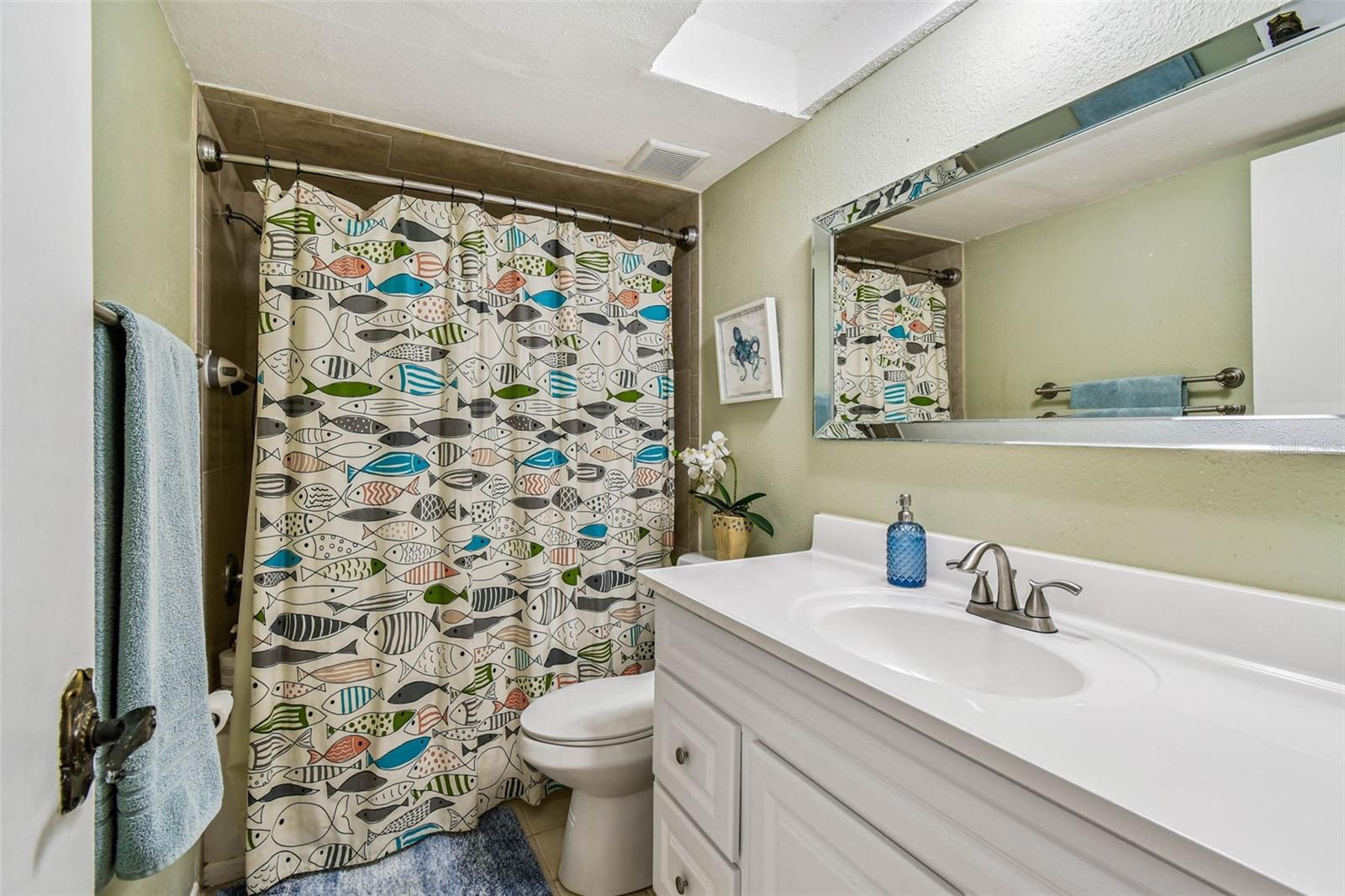 CAPRI HARBOR CONDO - Residential