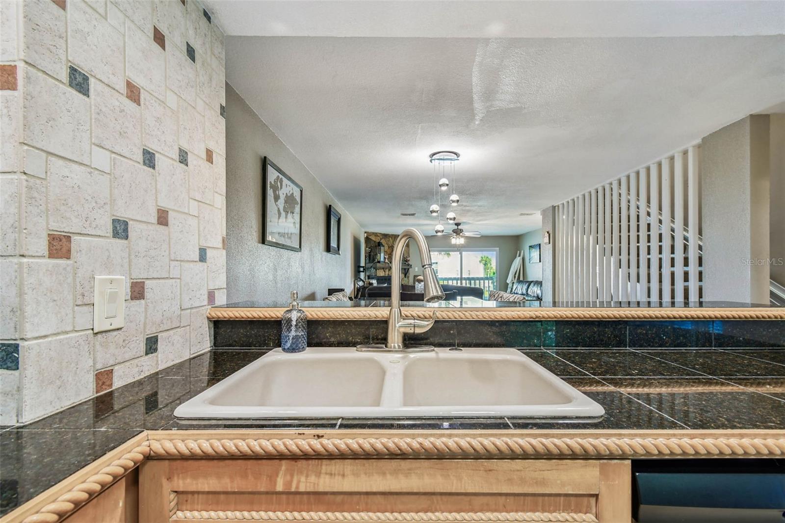 CAPRI HARBOR CONDO - Residential
