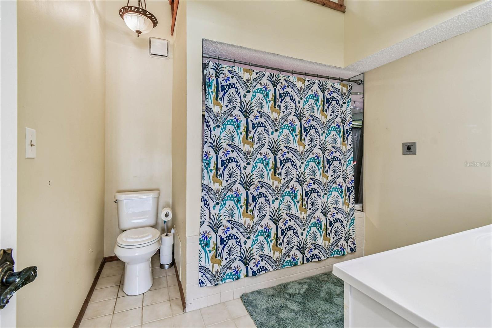 CAPRI HARBOR CONDO - Residential