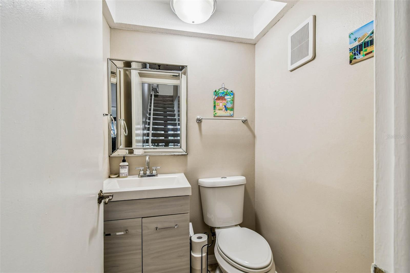 CAPRI HARBOR CONDO - Residential