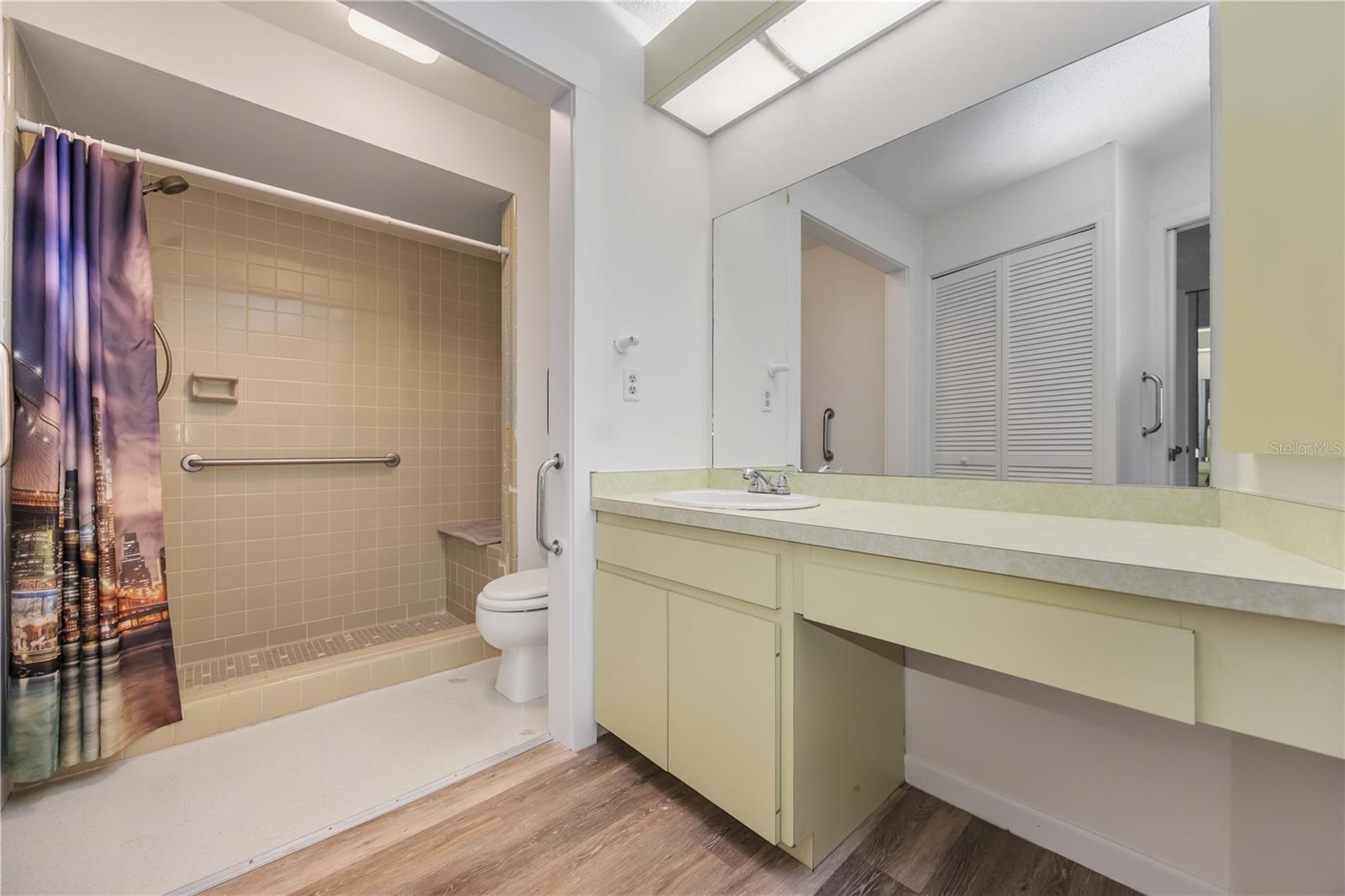 CENTER GATE VILLAGE 3 - Residential