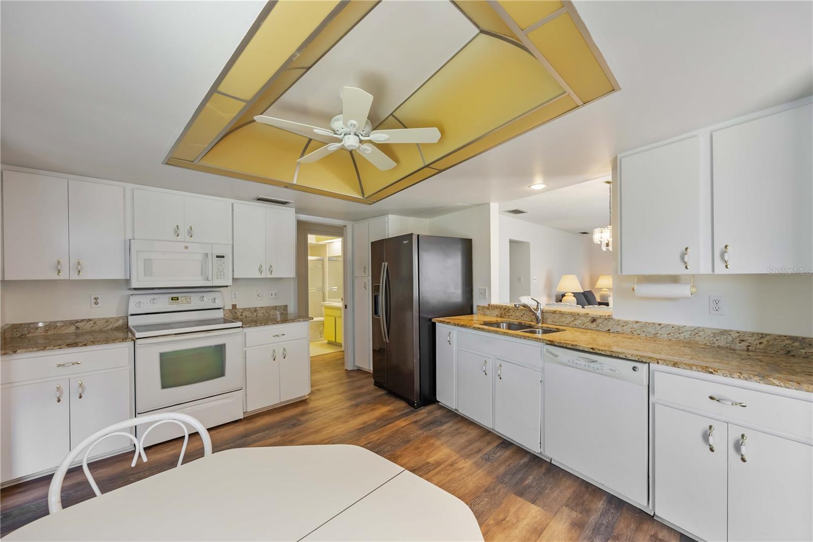 CENTER GATE VILLAGE 3 - Residential