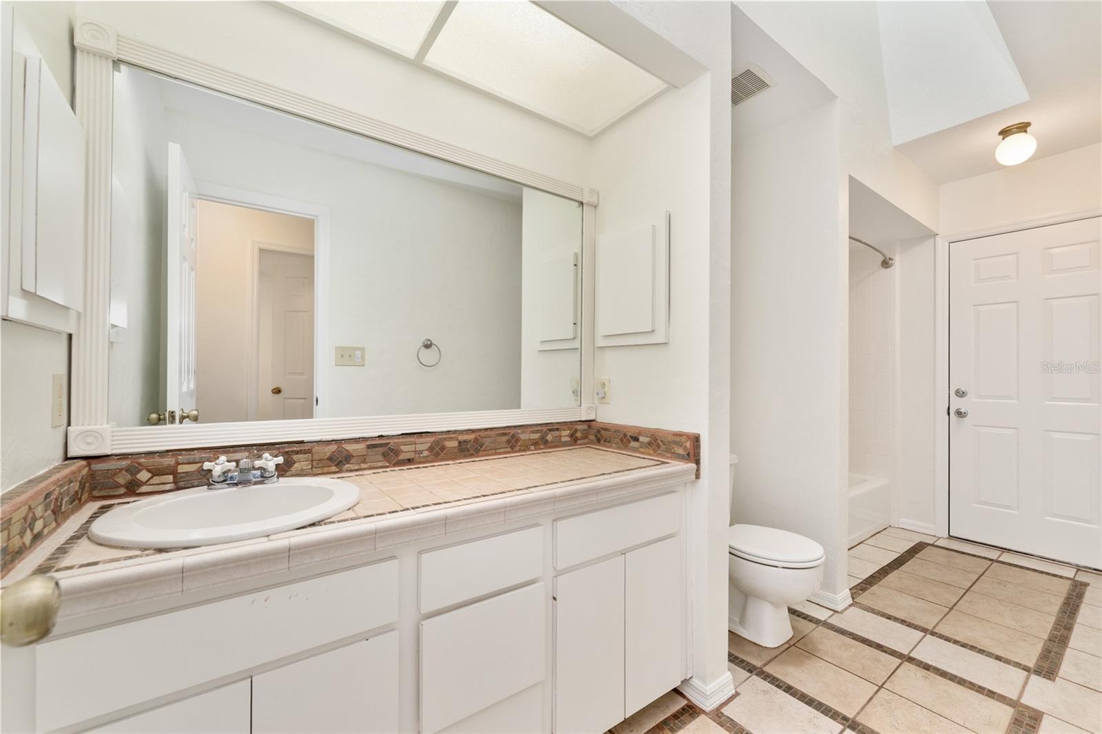 KENWOOD - Residential