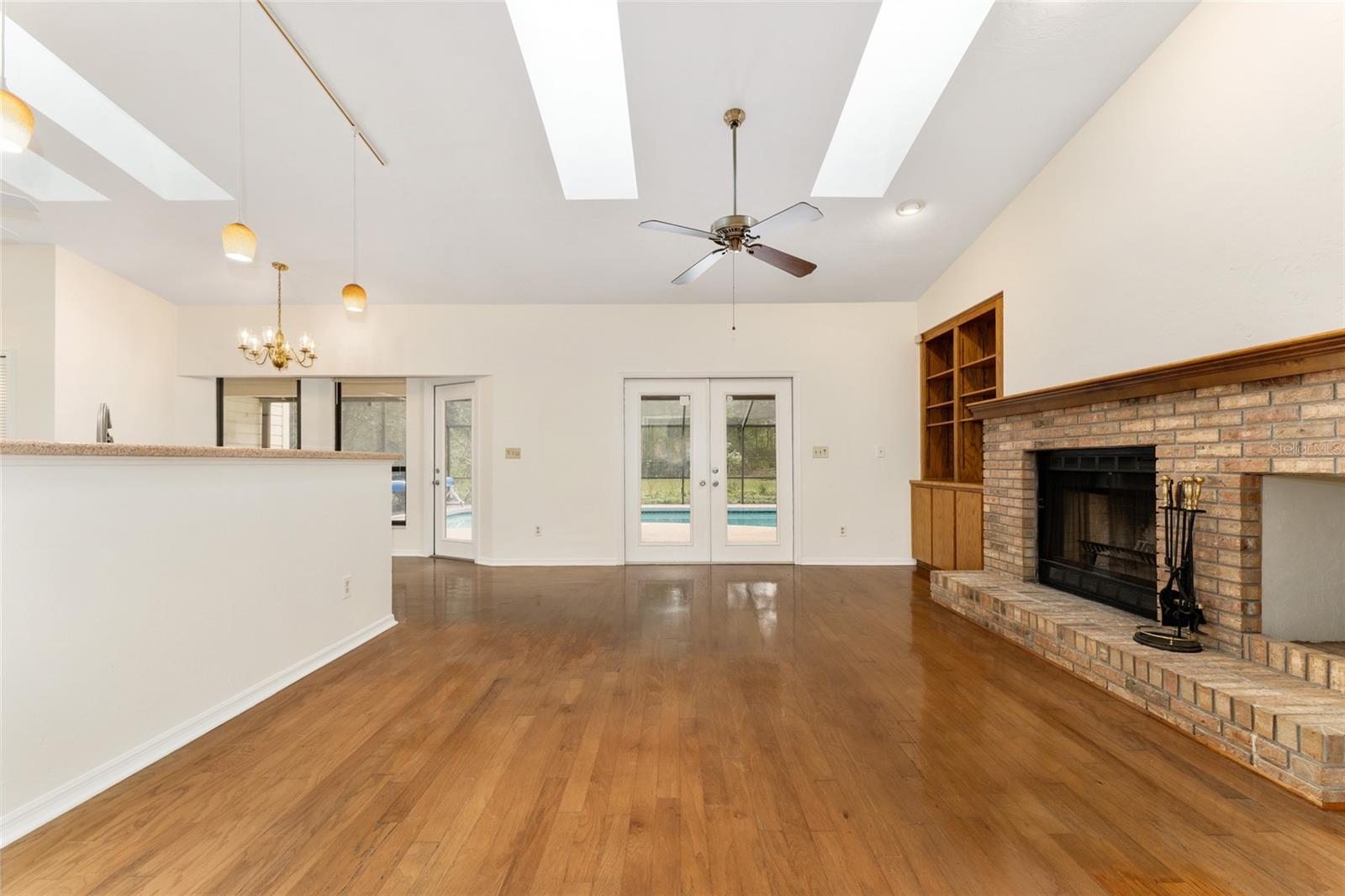 KENWOOD - Residential