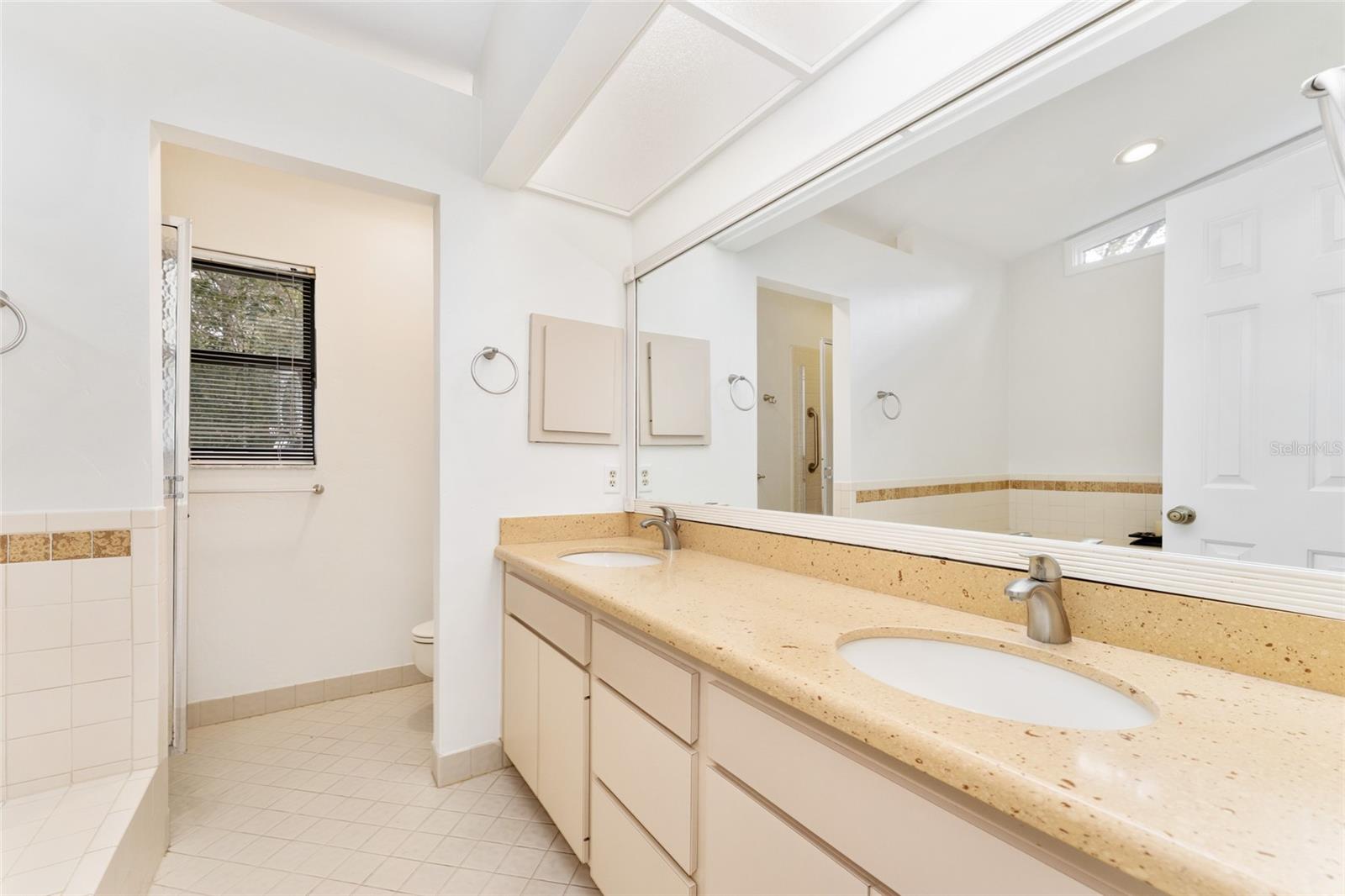 KENWOOD - Residential