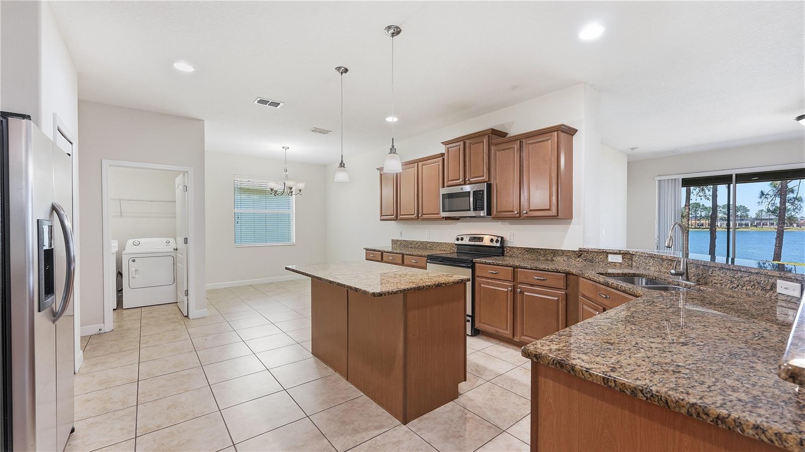 WYNDHAM LAKES ESTATES - Residential Lease