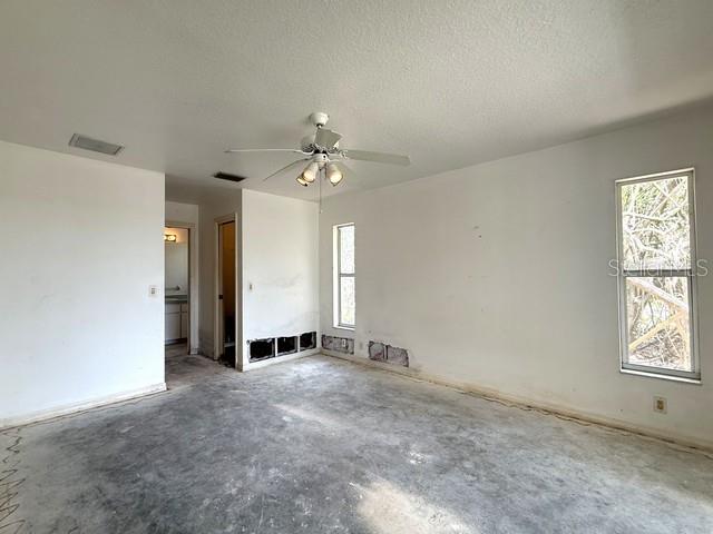 SOUTH VENICE - Residential